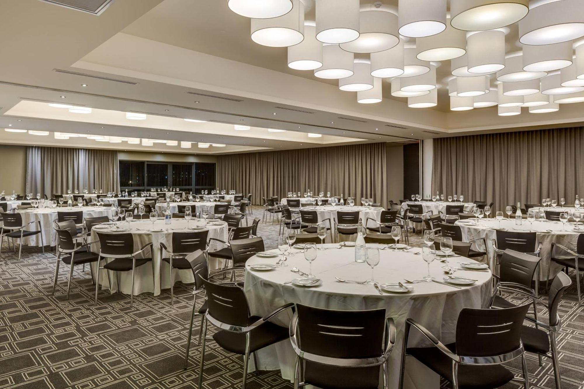 Protea Hotel Fire & Ice! By Marriott Pretoria Menlyn Exterior foto
